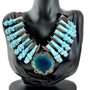 Vintage Native Tribal Ceramic Turquoise Rustic Beads Resin Pool Pendant Necklace